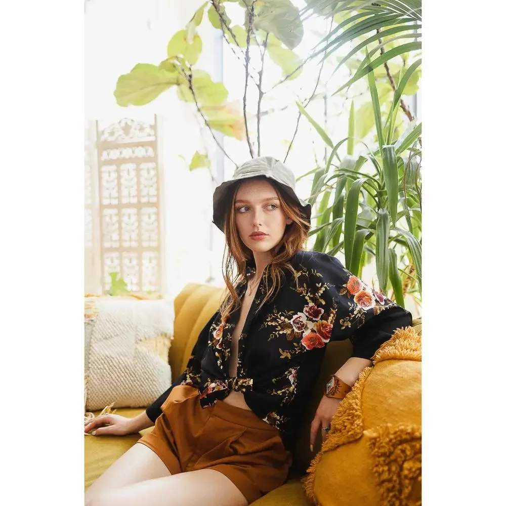 Rose Floral Kimono Blazer - Navy - Limited Quantities - Picture 4 of 5